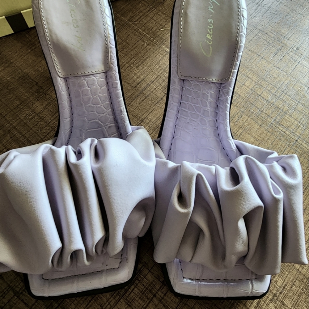 Circus NY slade Orchid pale purple sandles sz 8.5